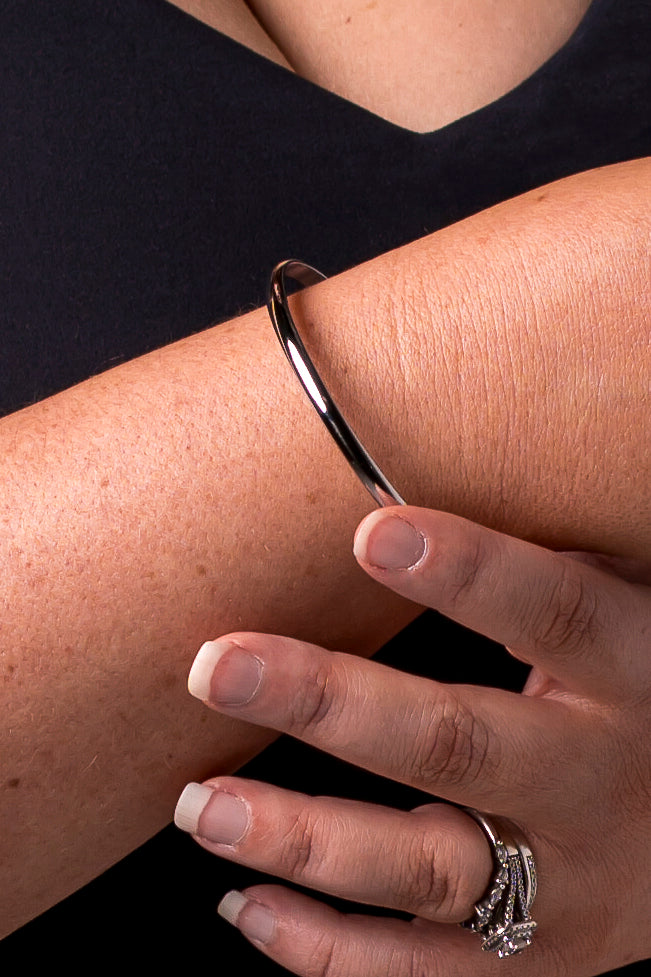 Fleur Bangle - Silver